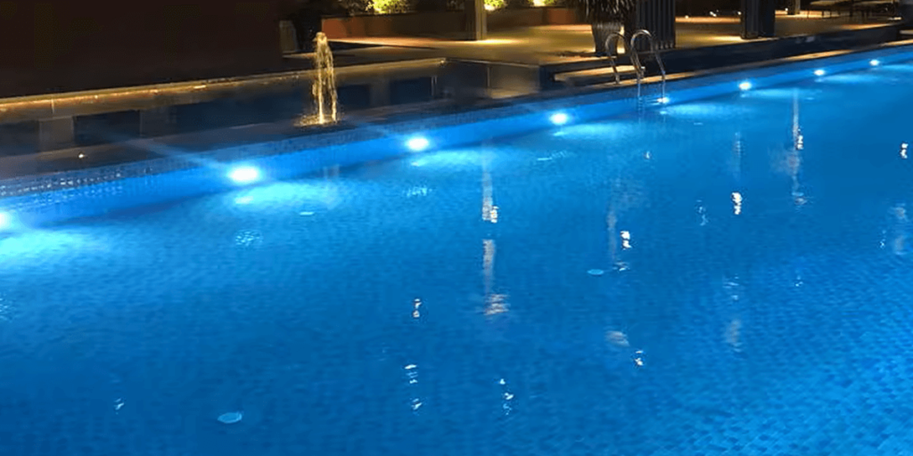 swimming pool light