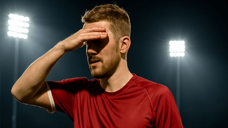 Diagram illustrating how anti-glare technology in sports lighting works to protect players' vision
